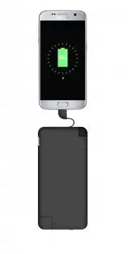 IQ+ - 4500 mAh power bank and Micro SD/TF card reader