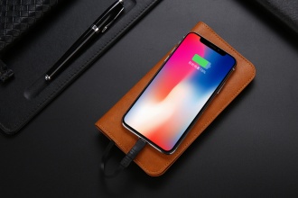 POWER SLEEVE - Powerbank i bezprzewodowa ładowarka Qi