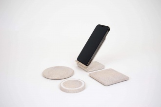 ECO CHARGE ROUND MINI - Ładowarka indukcyjna wykonana z biodegradowalnych materiałów