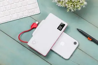 AMPS - Powerbank with display