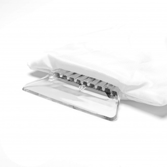 NISEK - Window scraper with glove