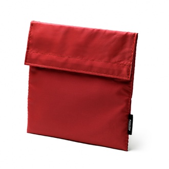 LOMBAS - Breakfast bag made of RPET polyester, with isothermal PEVA lining.