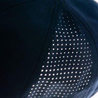 KARIN - Sports cap made of 100% microfibre