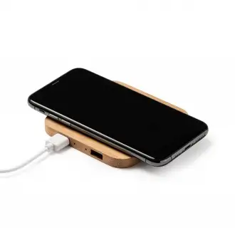 NEBULA - Wireless charger in a bamboo case