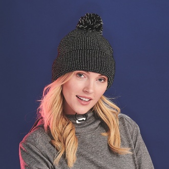 HUOMIO MAGIC BOBBLE - Winter beanie covered with reflective thread