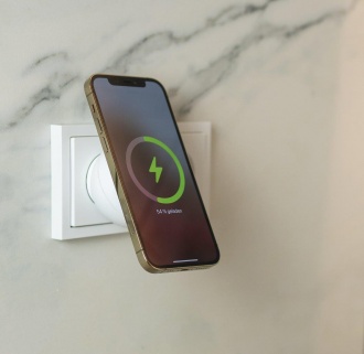 Magnetic wallcharger - Magnetic wireless charger