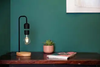 Levitating lamp - Lampka z lewitującą żarówką