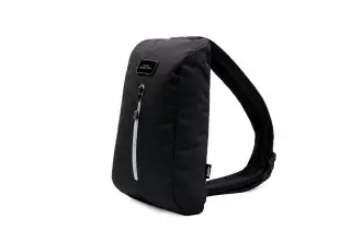 Sling Eco Black - Lekka torba na ramię wykonana z materiału RPET