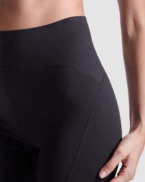 Gales - Short elastic leggings made from recycled polyester.