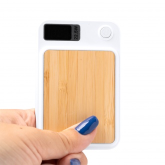 Gunder - Powerbank with main structure made of recycled bamboo and ABS