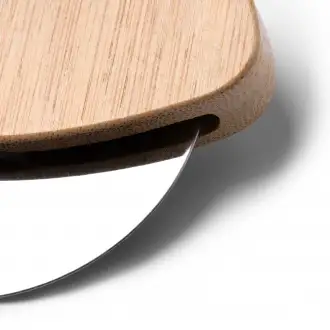 Rony - Pizza knife with bamboo handle.