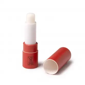 Riba - Balsam do ust w etui wykonanym z kartonu pochodzącego z recyklingu. • Riba - Balsam do ust w etui wykonanym z kartonu pochodzącego z recyklingu.