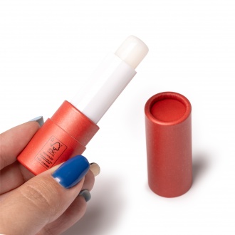 Riba - Lip balm in a case made from recycled cardboard. 