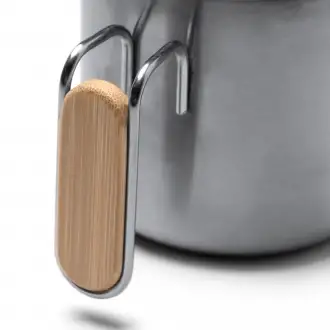 Rimor - Mug made of recycled stainless steel with bamboo details.