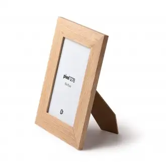 Pixel - Ramka na zdjęcia o wymiarach 10x15 wykonana z płyty MDF i szkła.