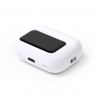 Marcus - Wireless headphones in a sleek case with touch screen