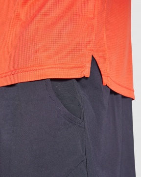TORMO - Short sleeve technical polo shirt with snap buttons. Recycled polyester, 125 gsm.