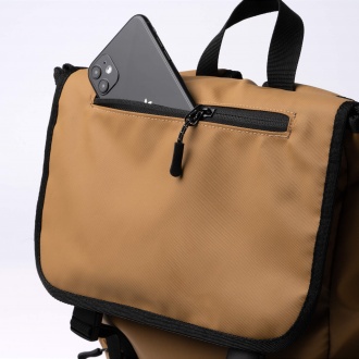 TROIS - PU leather backpack with flap, 20l