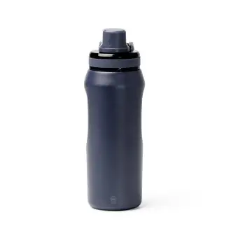 GERALD - Butelka z podwójnymi ściankami ze stali nierdzewnej z recyklingu, zakrętka z uchwytem, 600ml