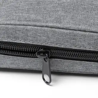 Montu - RPET polyester pencil case with zipper closure.