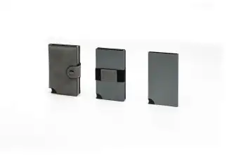 WALLY - Secure wallet for bank cards