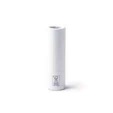Riba - Balsam do ust w etui wykonanym z kartonu pochodzącego z recyklingu. • Riba - Balsam do ust w etui wykonanym z kartonu pochodzącego z recyklingu.